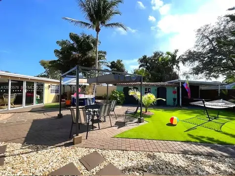 2538 Liberty Street Hollywood FL 33020