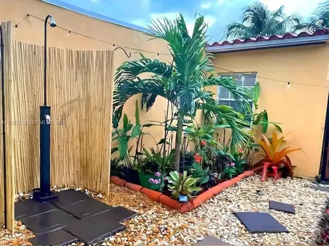2538 Liberty Street Hollywood FL 33020