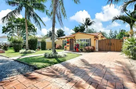 2538 Liberty Street Hollywood FL 33020
