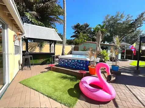 2538 Liberty Street Hollywood FL 33020