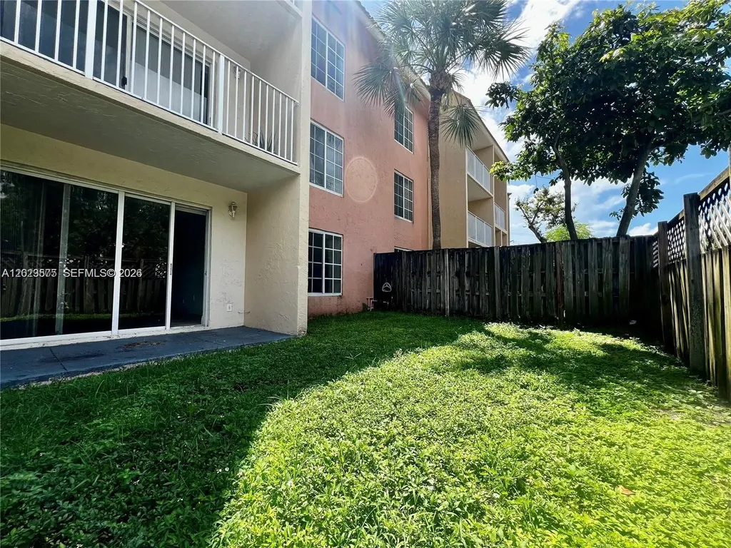 5201 Geneva Way Doral FL 33166