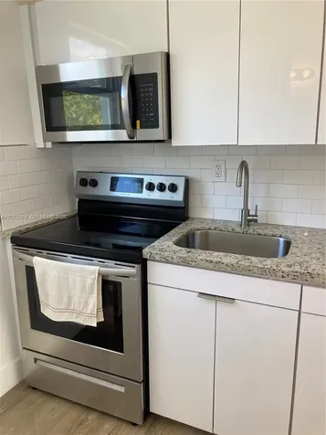 1815 NW 1st Court Miami FL 33136