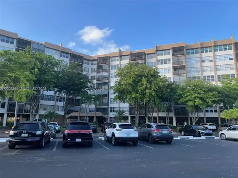 1400 Saint Charles Place Pembroke Pines FL 33026