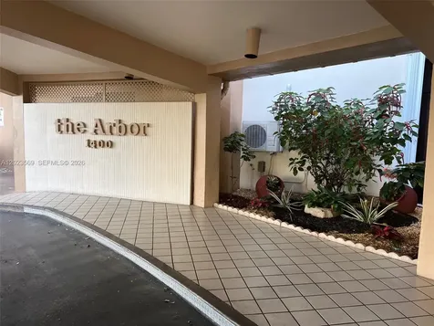1400 Saint Charles Place Pembroke Pines FL 33026