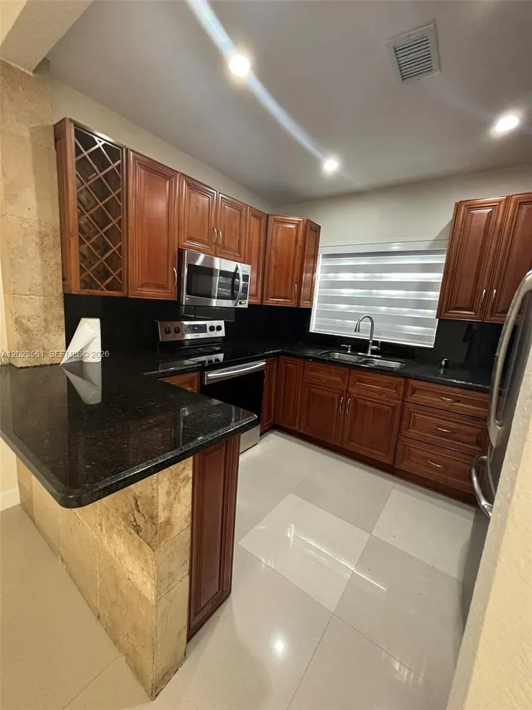 1648 SW 13th Street Miami FL 33145
