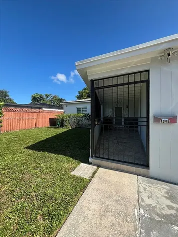 1648 SW 13th Street Miami FL 33145