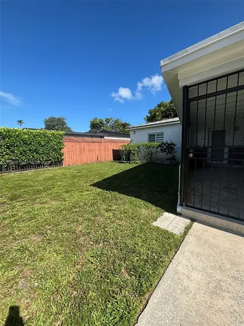 1648 SW 13th Street Miami FL 33145