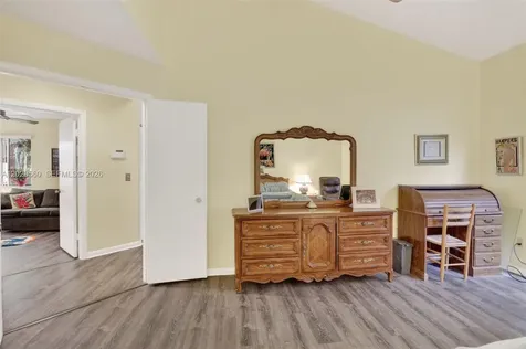 369 NW 97th Avenue Plantation FL 33324