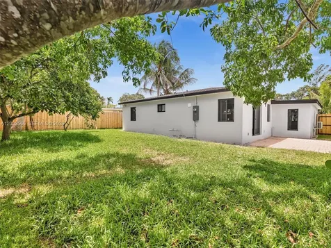 125 NW 122nd Street North Miami FL 33168