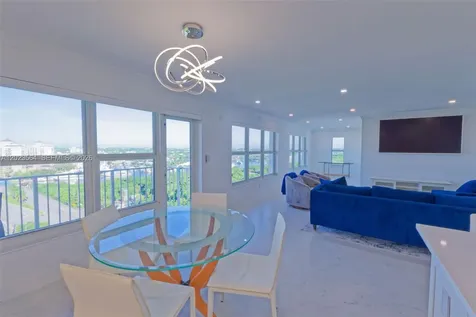 3000 E Sunrise Boulevard Fort Lauderdale FL 33304