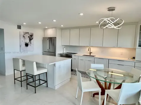 3000 E Sunrise Boulevard Fort Lauderdale FL 33304