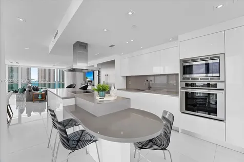 16500 Collins Avenue Sunny Isles Beach FL 33160
