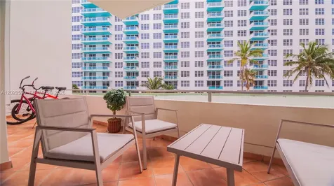 5151 Collins Avenue Miami Beach FL 33140