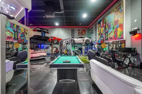 6030 NW 102nd Avenue Doral FL 33178