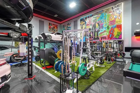 6030 NW 102nd Avenue Doral FL 33178