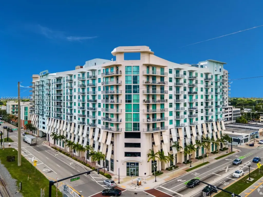 140 S Dixie Highway Hollywood FL 33020