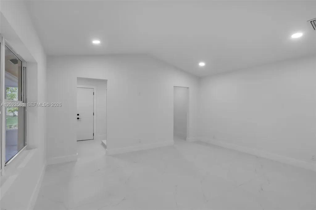 2828 NW 95th Avenue Coral Springs FL 33065