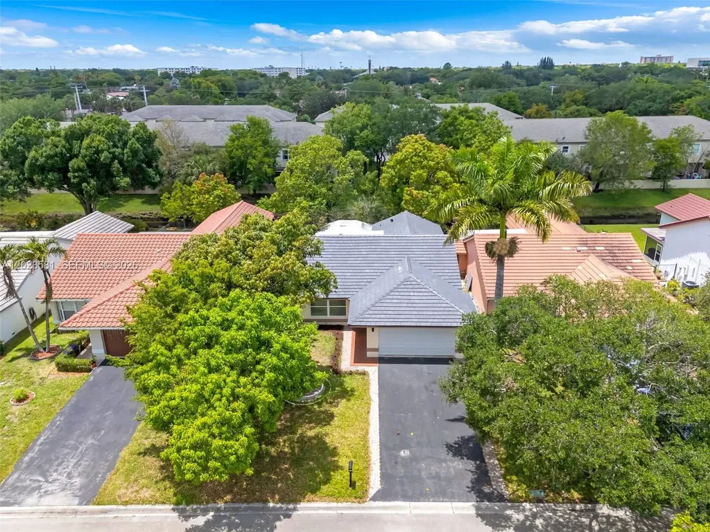 2828 NW 95th Avenue Coral Springs FL 33065