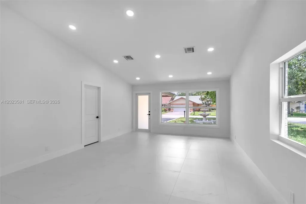 2828 NW 95th Avenue Coral Springs FL 33065