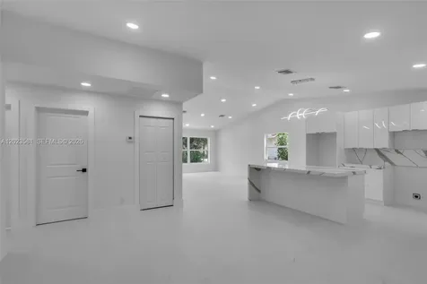 2828 NW 95th Avenue Coral Springs FL 33065