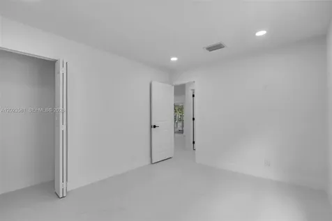 2828 NW 95th Avenue Coral Springs FL 33065