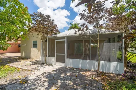 2828 NW 95th Avenue Coral Springs FL 33065