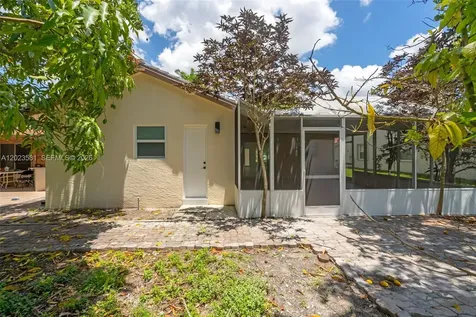 2828 NW 95th Avenue Coral Springs FL 33065