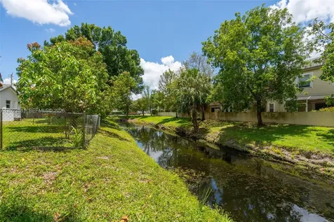 2828 NW 95th Avenue Coral Springs FL 33065
