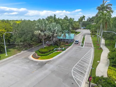 2828 NW 95th Avenue Coral Springs FL 33065