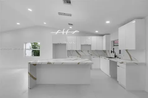 2828 NW 95th Avenue Coral Springs FL 33065