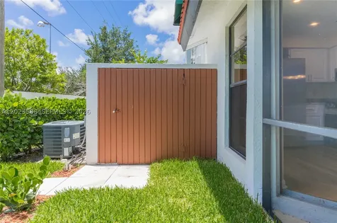 275 NW 36th Avenue Deerfield Beach FL 33442
