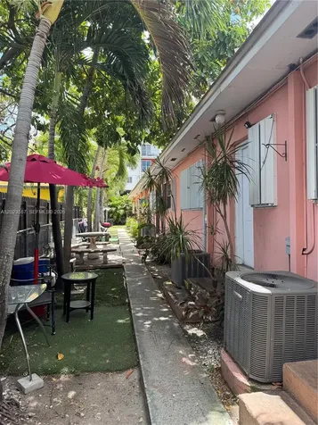 1020 SW 5th Street Miami FL 33130