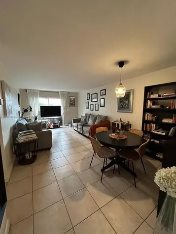 8550 SW 109th Avenue Miami FL 33173