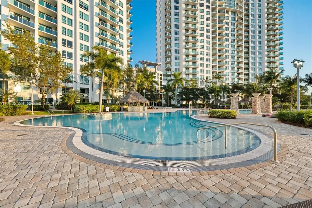 2641 N Flamingo Road Sunrise FL 33323