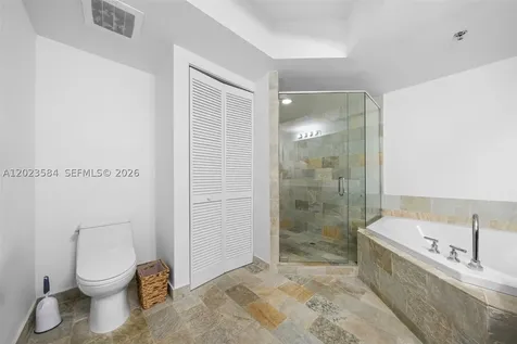 2641 N Flamingo Road Sunrise FL 33323