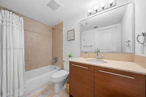 2641 N Flamingo Road Sunrise FL 33323