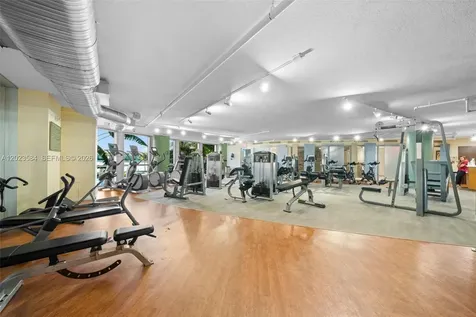 2641 N Flamingo Road Sunrise FL 33323