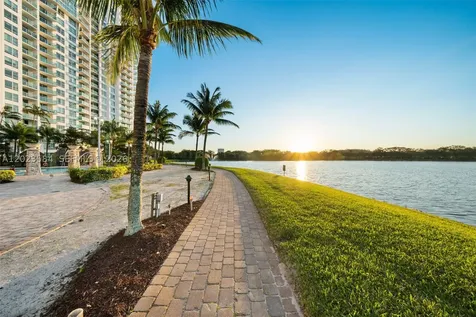 2641 N Flamingo Road Sunrise FL 33323