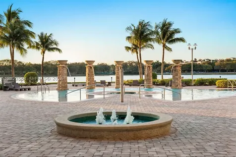 2641 N Flamingo Road Sunrise FL 33323