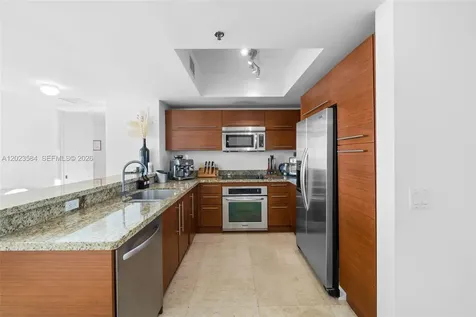 2641 N Flamingo Road Sunrise FL 33323