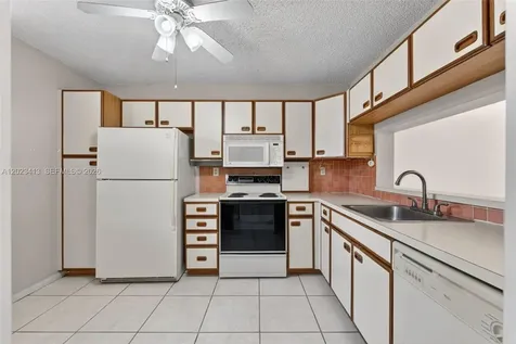 2768 S Carambola Circle S Coconut Creek FL 33066