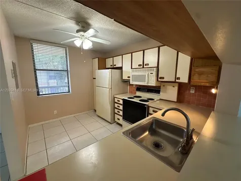2768 S Carambola Circle S Coconut Creek FL 33066