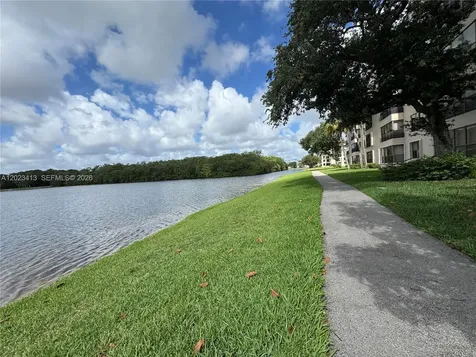 2768 S Carambola Circle S Coconut Creek FL 33066