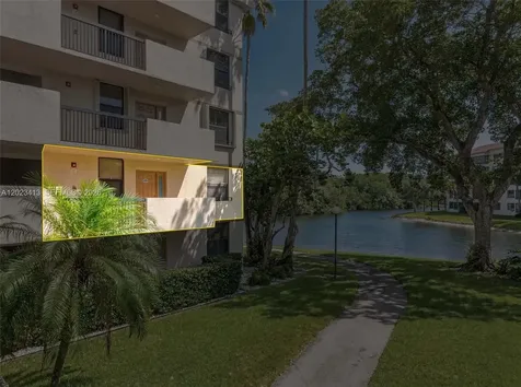 2768 S Carambola Circle S Coconut Creek FL 33066