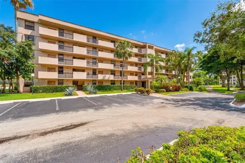 2768 S Carambola Circle S Coconut Creek FL 33066