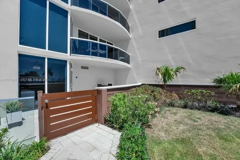 17555 Collins Avenue Sunny Isles Beach FL 33160