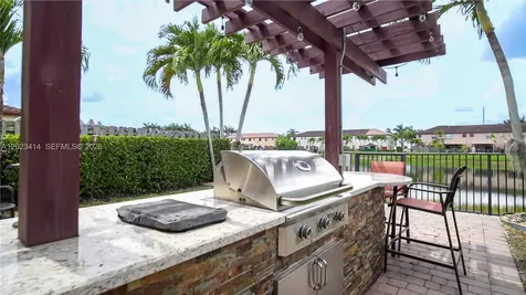 3785 NE 2nd Street Homestead FL 33033