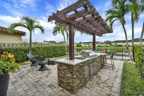 3785 NE 2nd Street Homestead FL 33033