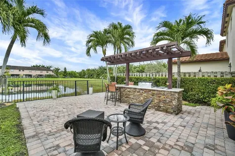 3785 NE 2nd Street Homestead FL 33033
