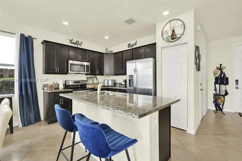 3785 NE 2nd Street Homestead FL 33033